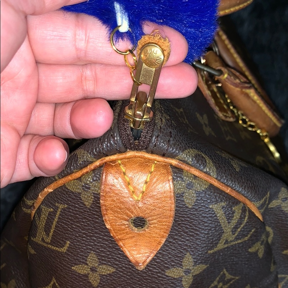 🚫(SOLD) Authentic Vintage Louis Vuitton Speedy 30 - Picture 5 of 8